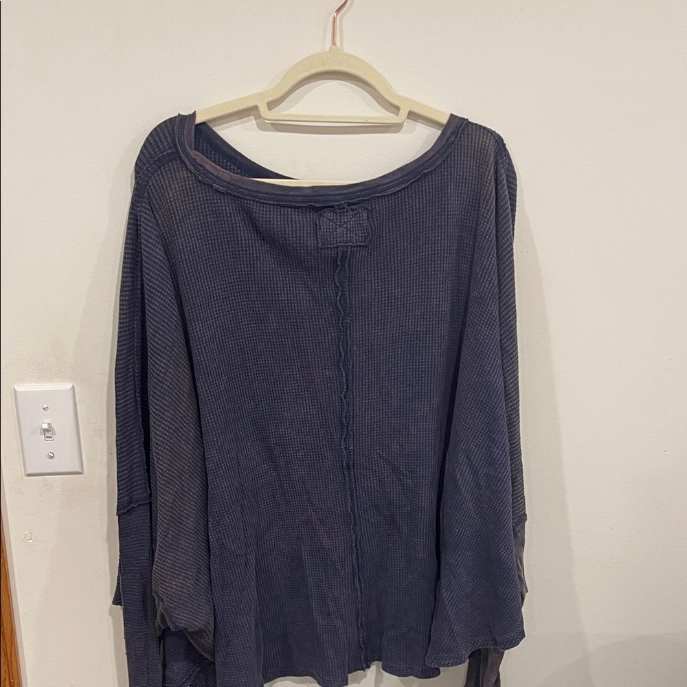 We The Free Navy Blue Oversized Sweatshirt - Picture 2 of 2